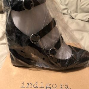 Black Velvet Block Heel Buckle shoe.